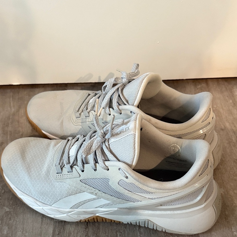 Reebok Nanos 8 1/2